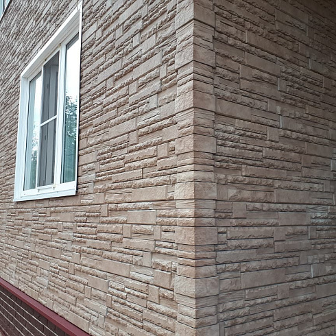 Скалистый камень